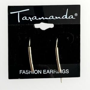 NWT Taramanda Gold Fashion Earrings
